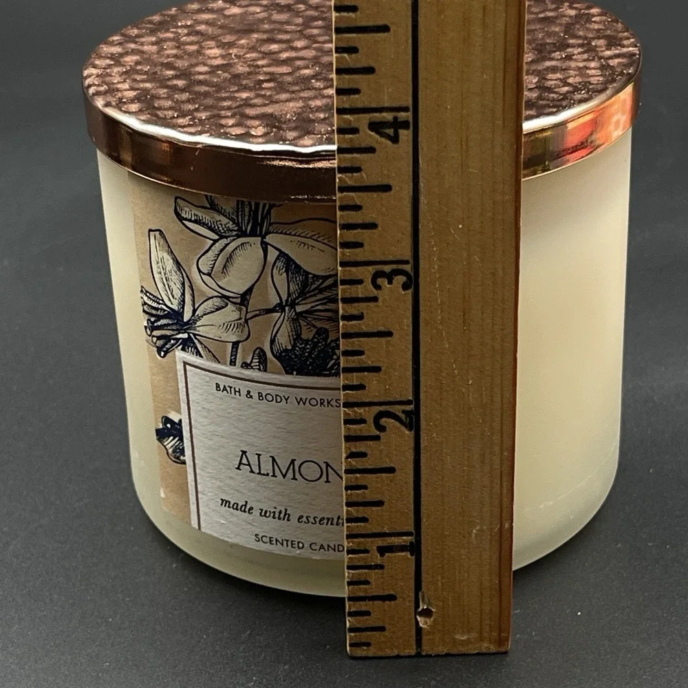 Bath & Body Works Almond 3-Wick Scented Candle 14.5 oz Sandalwood Essential Oil‎ - Picture 5 of 5